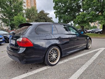 Predám BMW 320d Touring (E91) M-packet - 5