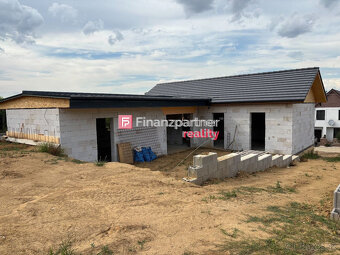 4i novostavba RD, holodom v dedinke Merašice, Hlohovec - 5