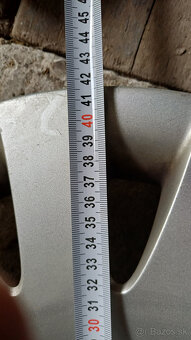 puklice na BMW.... 8ks SPOLU ...... - 5