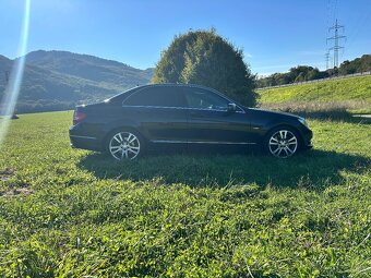 Mercedes Benz 300 CDI 4 Matic - 5