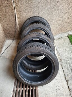 Predam zimne pneu 235/45 r18 Pirelli Sottozero 3 - 5