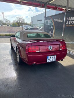 Ford Mustang GT Convertible 4.6L - Premium Edition - 5