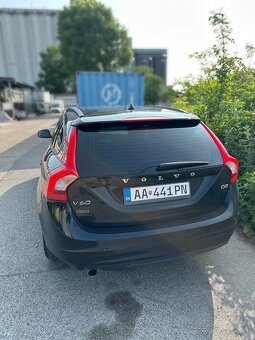 Volvo V60 D2 2.0D, 2018, manuál, 142 000 km, servis - 5