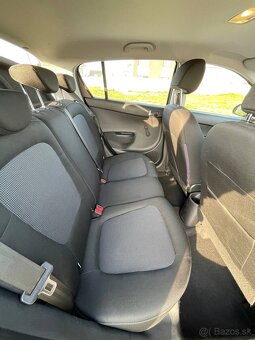 Predám Hyundai i20 1.2, vo výbornom stave - 5