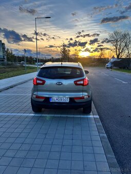 Kia Sportage 2.0 CRDi AWD - 5