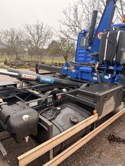 MAN TGL 12.250 hákový nosič kontejnerů + Fassi F105XP - 5