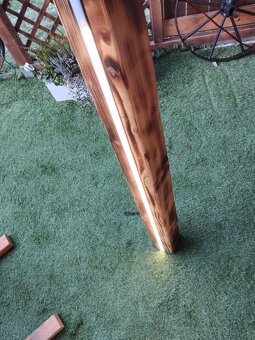 SVIETIDLO S HRANOLA / SVETLO DO ALTÁNKU - 5