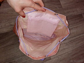 Barbie Princezná a švadlenka batoh - 5