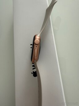 Apple Watch SE 2 40mm (nové) - 5