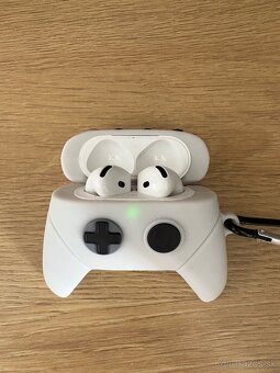 Apple AirPods 4 - 5