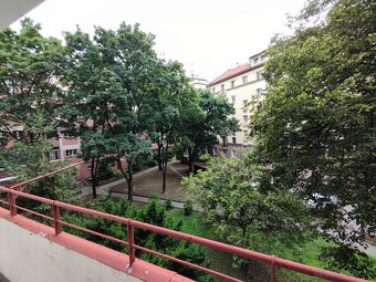 PRENÁJOM - Menší dvojizbový bytík priamo na Račianskom mýte - 5