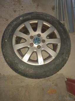 Elektróny na zimnych pneumatikoch 195/65 r15 - 5