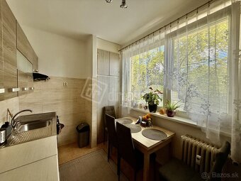 Útulný zrekonštruovaný 3 izbový byt s loggiou v cent… - 5