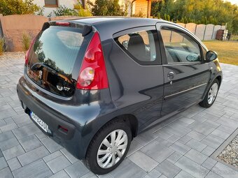 Peugeot 107 automat r.v 2010 benzín Klimatizácia - 5