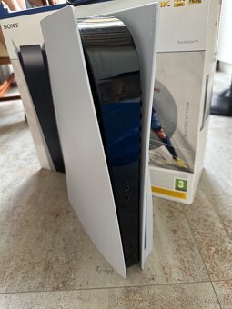 PlayStation 5 + 2 ovládače, TOP stav, záruka do 12/2025 - 5