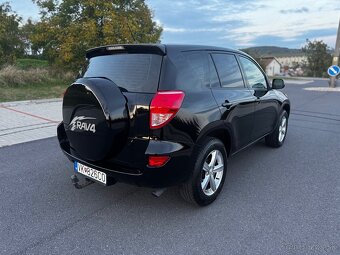Toyota RAV4 2.2 D-4D 4x4 – spoľahlivé SUV, výborný stav - 5