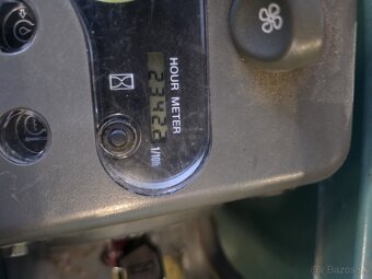 Minibagr YANMAR SV 18 - 5