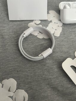 Airpods Pro 2nd gen USB C - 5