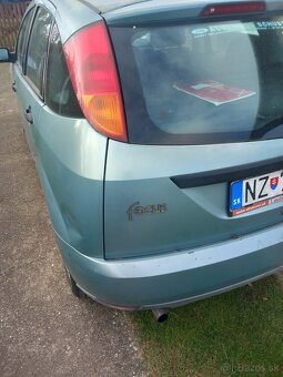 Predám Ford focus 1,4 - 5