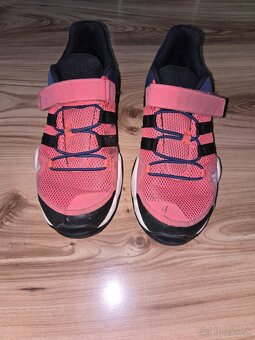 Tenisky Adidas vel.36,5 - 5