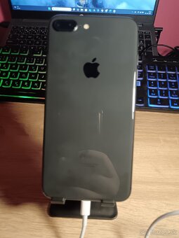 apple iPhone 8 plus 64GB - 5