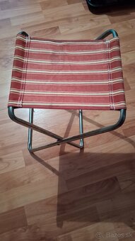 Cajnik ,biele  vazicky ,sviecka,ihlice - 5