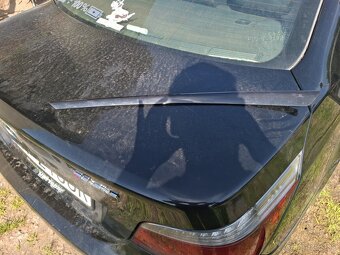 Predám bmw e60 520d - 5
