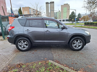 Toyota RAV4 2.2l D-4D 150 Lux - AJ NA SPLÁTKY - 5