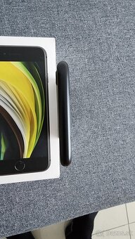 iPhone SE 2020 128GB - 5