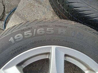 195/65/R15 letné pneumatiky s alu diskami - 5