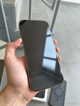 iPhone 16 Pro Max kupovaný 04/25 - 5