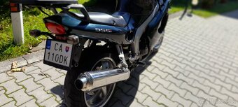 Triumph  Sprint  955i - 5