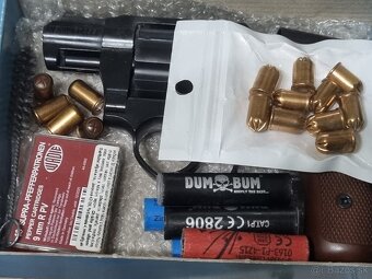 Plynový revolver 9mm. - 5