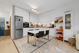 ZNÍŽENÁ CENA  Predaj 3-izbového bytu v Bernolákove - 5