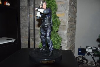 Resident Evil Leon Kennedy Figurka - 5
