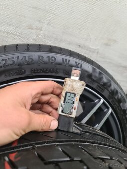 5X112 R19 + LETNE PNEU 225/45 R19 - 5