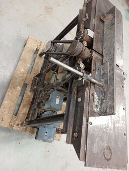 Hobľovačka hrubkovačka - 5