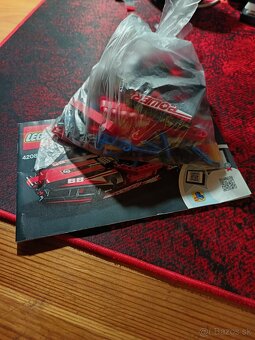 Predám lego Technic 42089 - 5