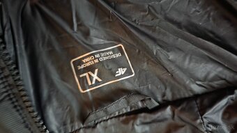 Perova vetrovka panska F4. Čislo XL nova - 5