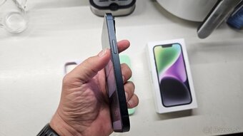 Apple iPhone 14 čierny 128GB - nová batéria - 5