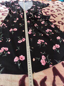 Dámske ľahké, nekrčivé šaty, veľ. 38, H&M, veľmi príjemný ma - 5