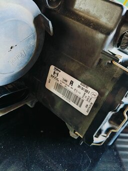 Predné svetlá Seat Exeo Bixenon - 5