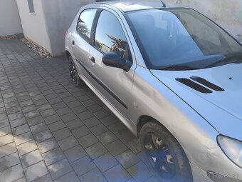 Predám Peugeot 206 r.v 2001.1.9d 51kw - 5