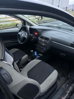 Predám Fiat Punto 1,4 Benzin - 5