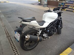 Hyosung GT650 Comet - 5
