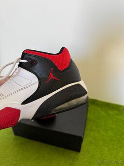 Jordan Max Aura 3 - 5