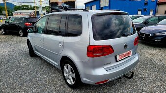 Volkswagen Touran 2.0 TDI Comfortline DSG - 5
