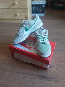 Nike Dunk Low SE Double swoosh avocado Green - 5