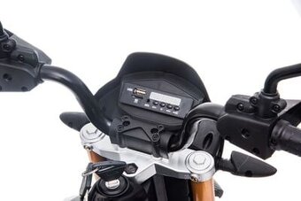 Predám elektrickú detskú motorku Aprilia - 5