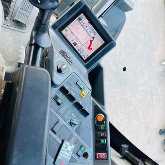 Claas Xerion 3800 TRAC VC - 5